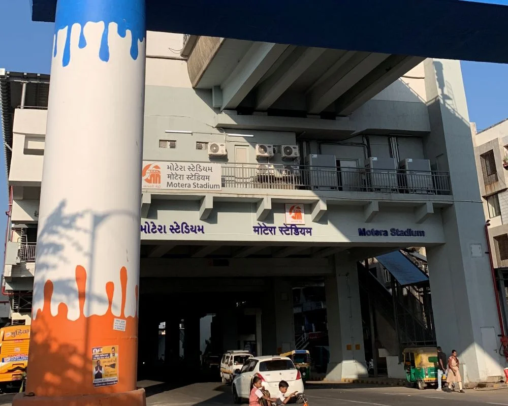 Reach Narendra Modi Stadium by Metro